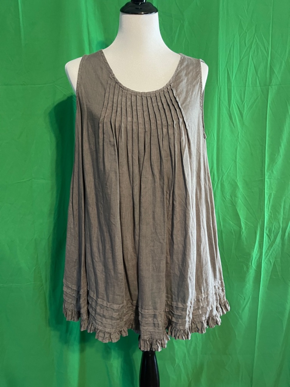 Sleeveless Pintuck Ruffled Hem Tunic Top - Taupe